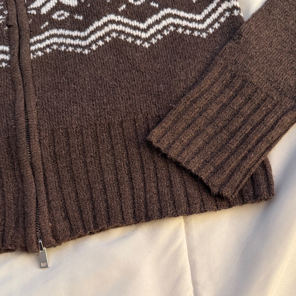 Planet Heart Mocha and Cream Knit full zip Sweater - Picture 4 of 13